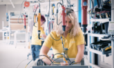SolarMax: Einblicke in die Speicher- und Wechselrichterproduktion