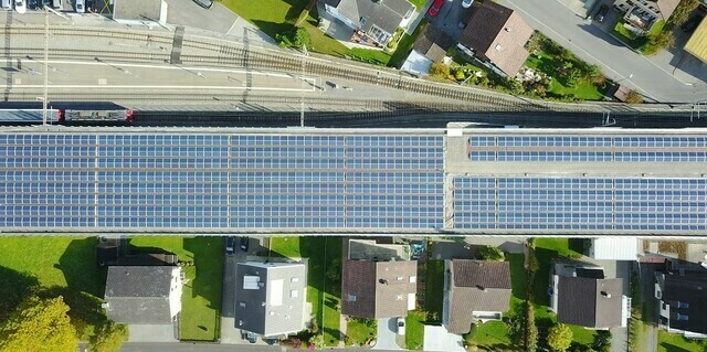 Astra: Produktion von Solarstrom entlang von Nationalstrassen - Eckdaten des Bewerbungsverfahrens sind online