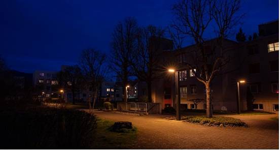 BKW: Autarke Solarleuchten für eine Wohnsiedlung in Moosseedorf bei Bern