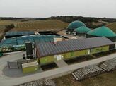 Aee: Energiegenossenschaften in Grossbardorf erzeugen mit Erneuerbaren-Anlagen ein Vielfaches des Eigenbedarfs