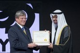Fraunhofer ISE: Erhält hochdotierten Zayed Future Energy Prize 2014