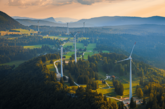 Suisse Eole: Le premier parc éolien vaudois a été inauguré à Sainte-Croix