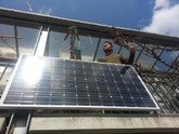 Energie Genossenschaft Schweiz: Geranium weg, Solarpanel her!